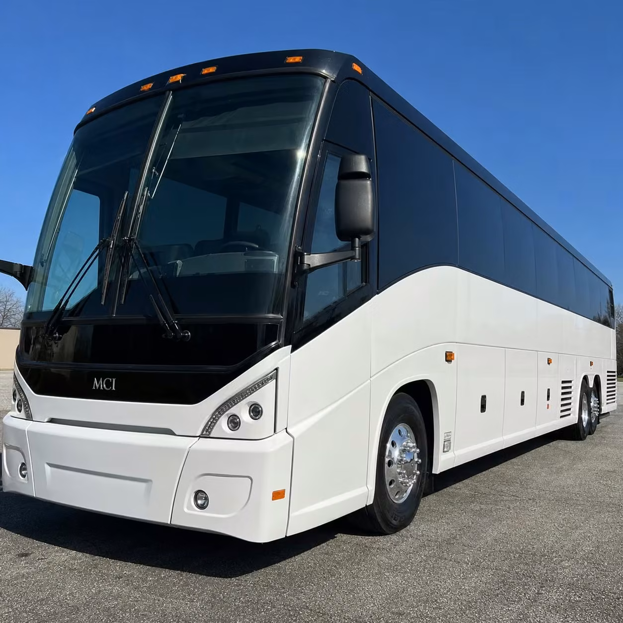columbus airport transfers for dayton groups heading to john glenn international