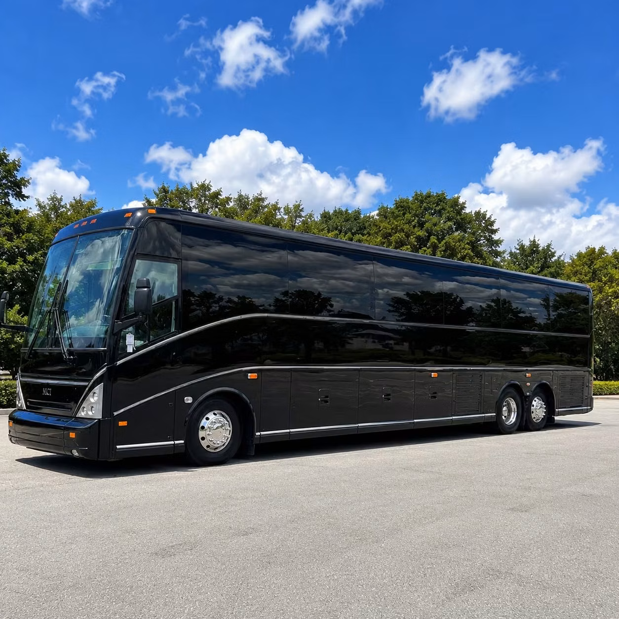 dayton wedding guest shuttle bus rentals that keep every moment on schedule
