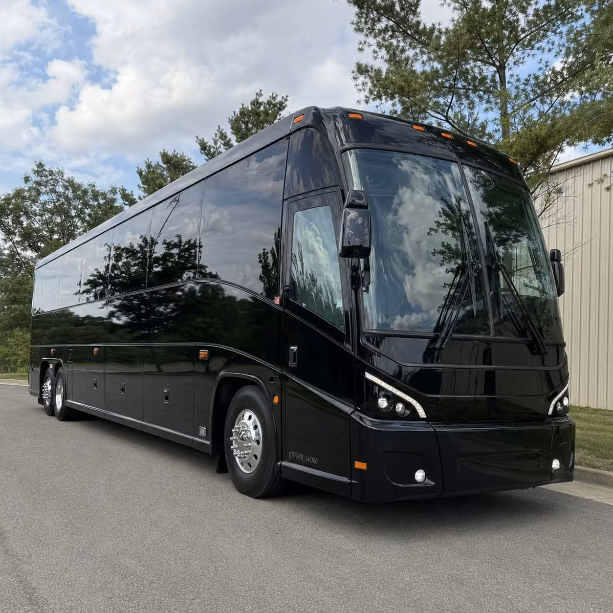 use a charter bus for ud flyers basketball and football game days at the university of dayton