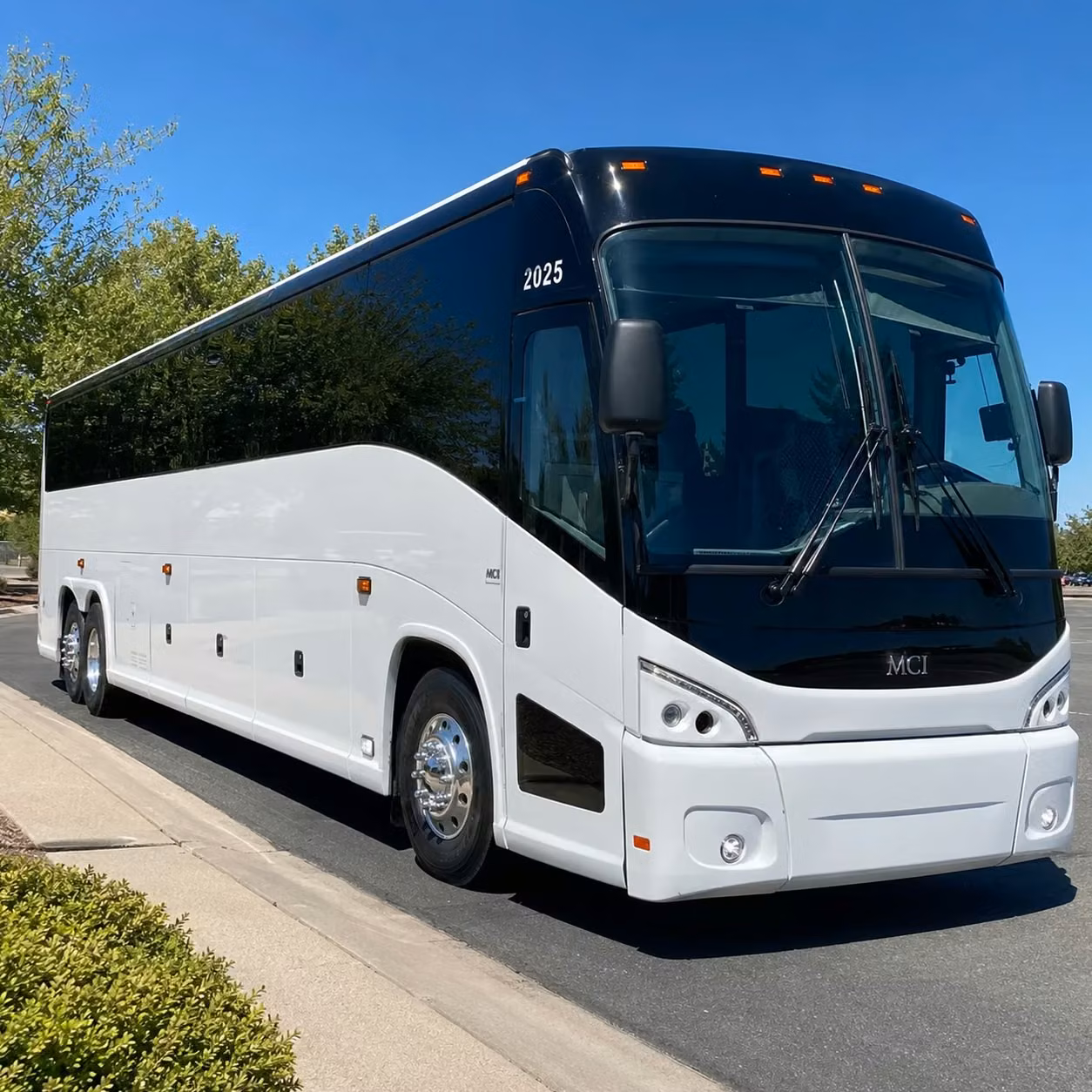 with charterbusrentaldaytonoh com you can book airport shuttles for dayton church mission teams